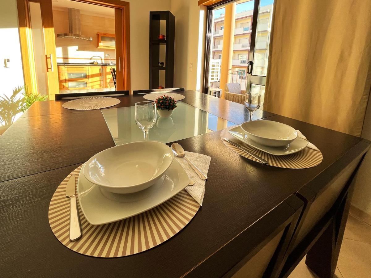 Sunset Lagos Apartment Bagian luar foto