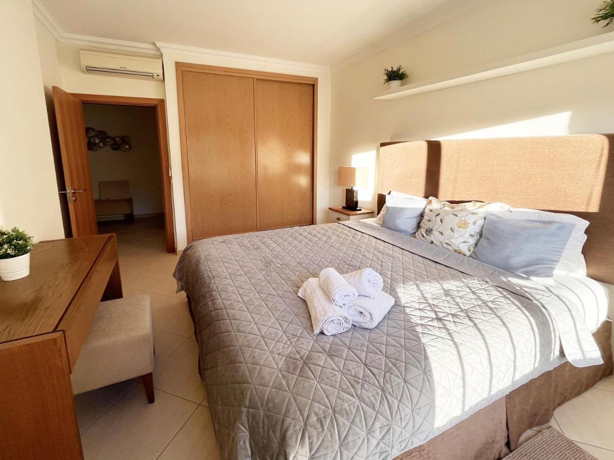Sunset Lagos Apartment Bagian luar foto